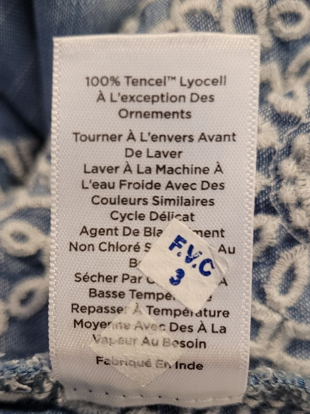 Talbots Women's Blue Embroidered Chambray Sleeveless Top Sz. Lg. - Picture 5 of 8